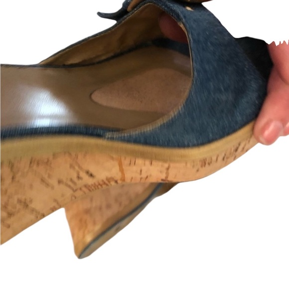 Stuart Weitzman  Size 10 denim  wedge with gold hardware - Picture 6 of 11